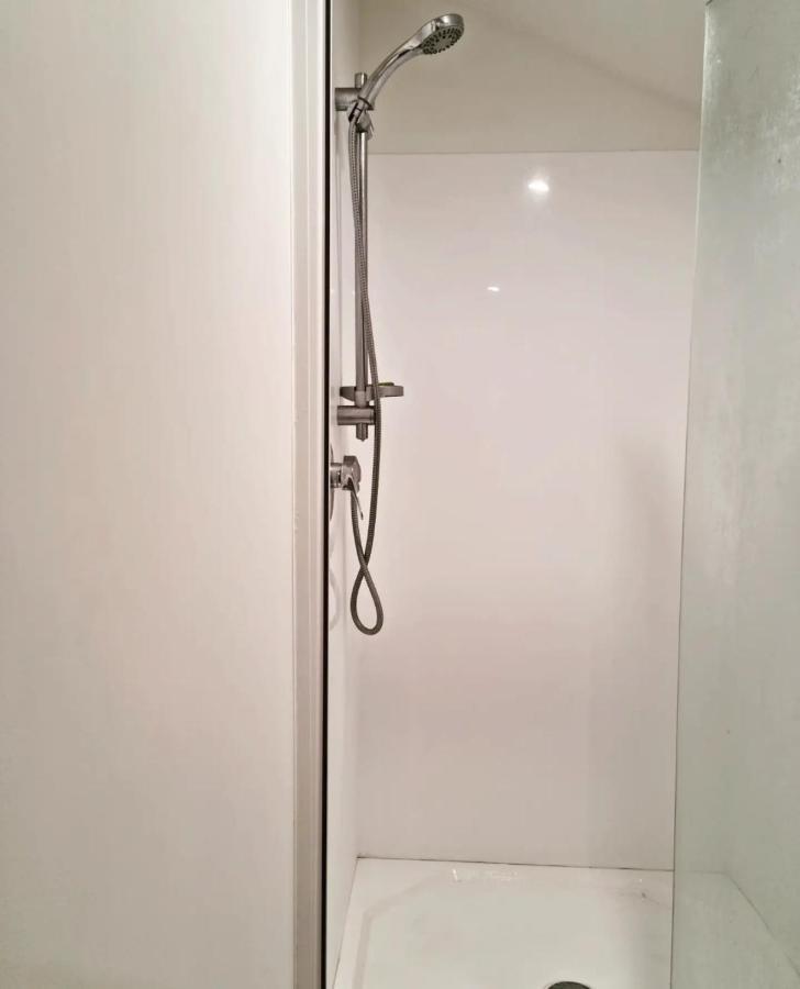 ולינגטו Modern & Cosy Studio Unit On Island Bay Beachfront מראה חיצוני תמונה